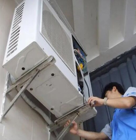 马龙24小时空调维修热线